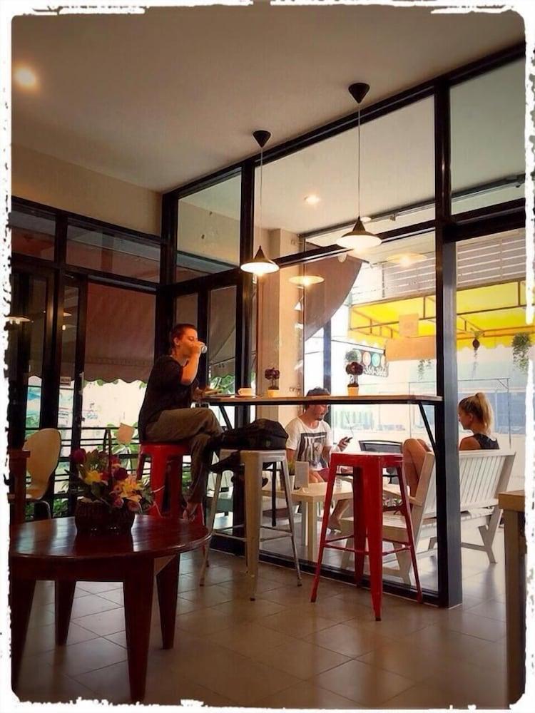 U Dee Room And Coffee Kanchanaburi City Exteriör bild