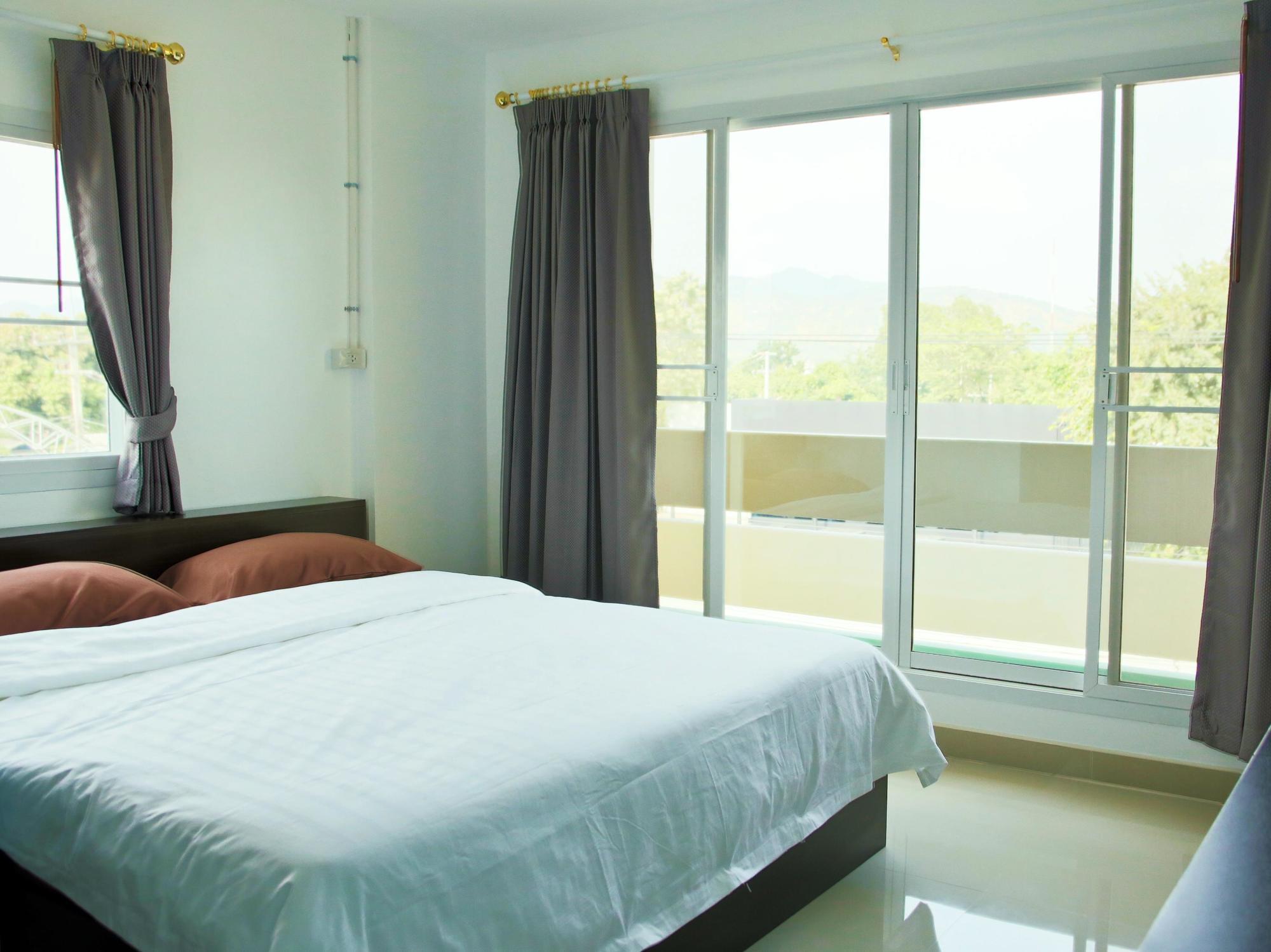U Dee Room And Coffee Kanchanaburi City Exteriör bild